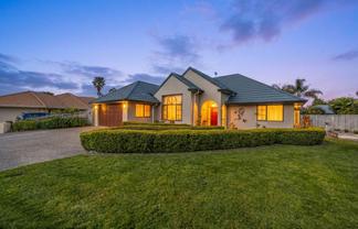 63 Lothian Brae, Wattle Downs