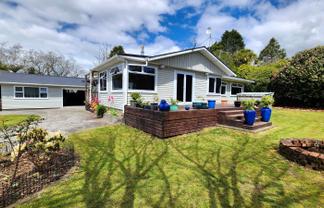 2041 Egmont Road, Kaimiro