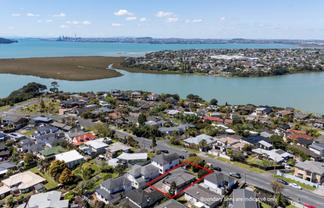 140 Luckens Road, West Harbour