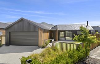 5 Merivale Avenue, Wanaka