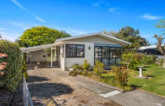 15 Baillie Crescent, Carterton