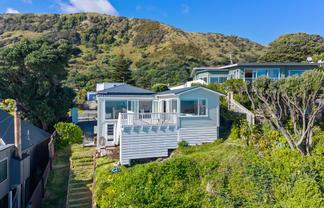 86 Ames Street, Paekakariki