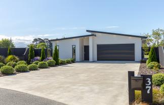 37 Marine Corps Drive, Masterton