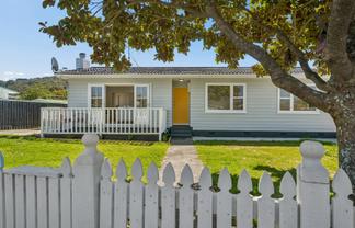 52 Longfellow Street, Trentham