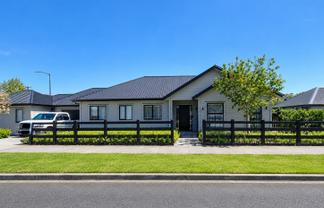 2 Tuawa Lane, Clevedon