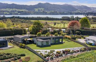 192E Ongare Point Road, Katikati