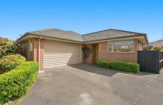 24 Parade Court, Addington