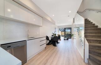 4/2A Mantra Road, Massey
