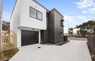 55 McKenzie Road, Mangere Bridge