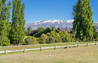 12 Greenbelt Place, Wanaka