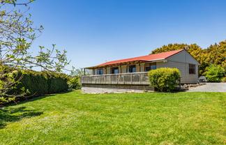 6377 State Highway 1, Pakaraka