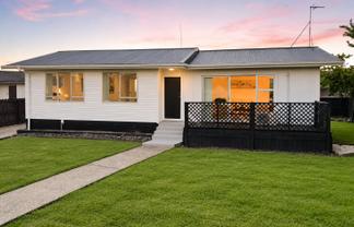 8 Marion Place, Deanwell