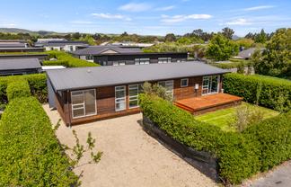40 Burgundy Drive, Martinborough