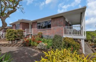 2/7 Pine Park Road, Onerahi