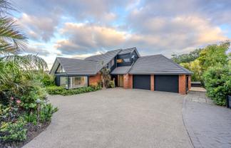 12 Cloverly Crescent, Campbells Bay