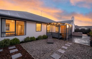 6 Delta Way, Woolston