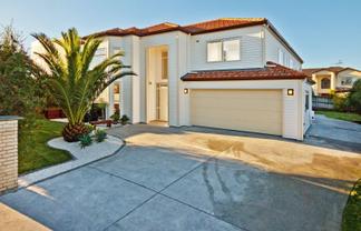  76 Hugh Green Drive, Pinehill, Pinehill