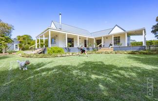 11 Taupaki Road, Taupaki