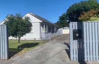 225 Avonhead Road, Avonhead