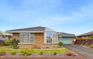 2 Rochfort Place, WESTPORT