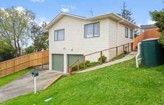 90a Bond Crescent, Forrest Hill