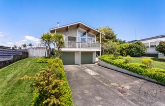 12 Lakeside Drive, Pahurehure