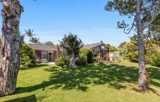 15 Edgewater Grove, Orewa