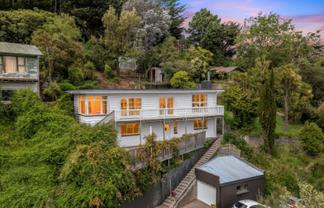 12 Gilmour Terrace, Lyttelton