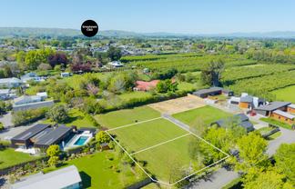 1 and 3 Oates Place, Greytown