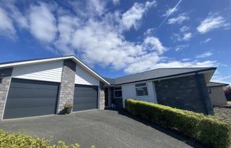 39 Pebble Beach Boulevard, Kamo