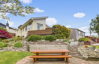 22 Gray Avenue, Paraparaumu Beach