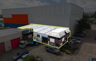 Affordable Portage Road Space | 350m²
