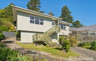 57 Coast Road, Wainuiomata