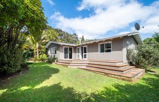 64 Te Henga Road, Waitakere