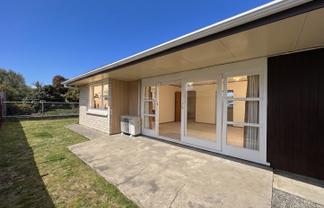 2/5 Carolyn Street, Manukau