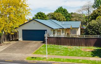 60 Riverton Drive, Randwick Park