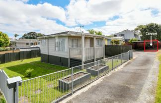 1/4 Sentosa Place, Clover Park