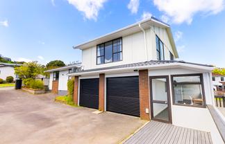7 Mandeville Crescent, Grenada Village