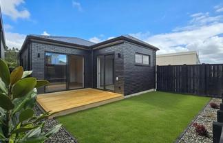 51 Awa Uru Road, Orewa