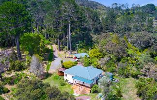 31 Te Henga Road, Waitakere