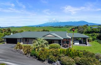 25 Eva Road, Ridgewood