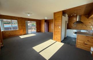 24A Woodford Avenue, Henderson