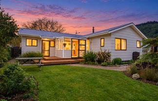 21 Gemstone Drive, Birchville