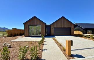 6 Stonehenge Road, Wanaka