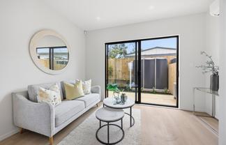 1/4 Blossom Lane, Manurewa