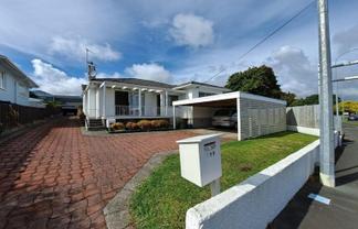 199 Tukapa Street , Westown