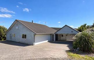 2118 East Coast Road, Stillwater