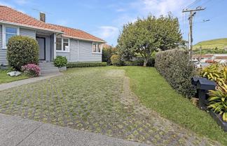 4 Martin Place, Panmure