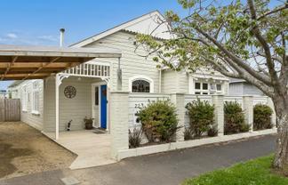 22 Rona Street, Saint Kilda