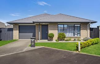10 Leicester Place, Springvale